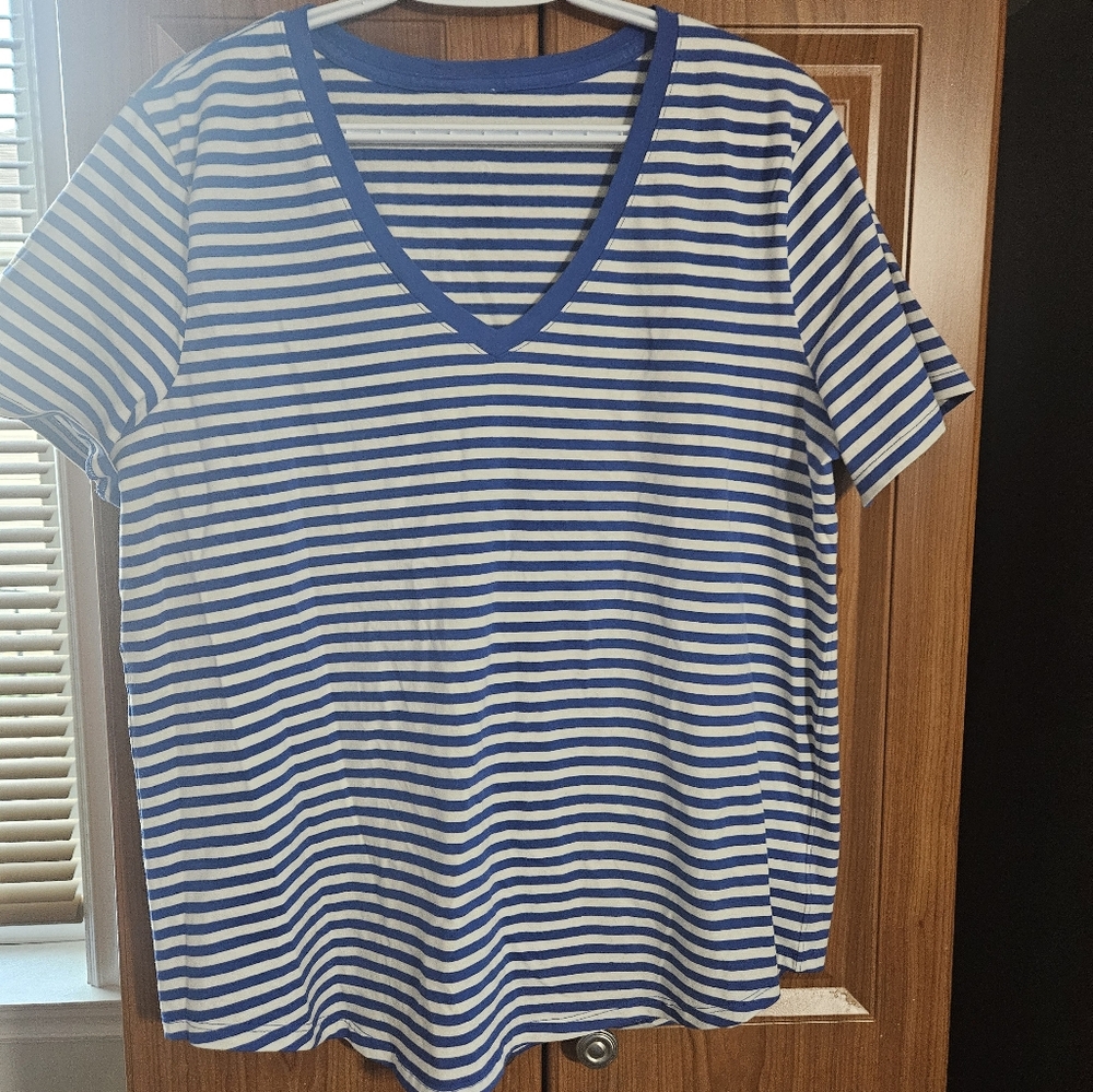 Lululemon Stripe Tee